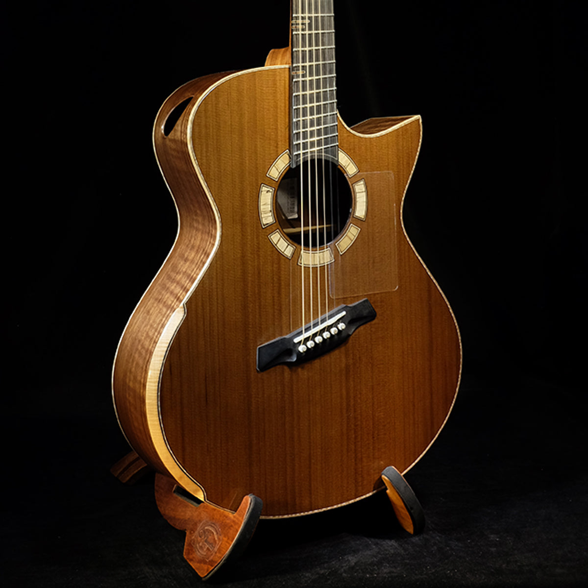 Blue Label | MJ Torrefied Red Cedar Flamed Walnut #168 | Fan Fret Hold