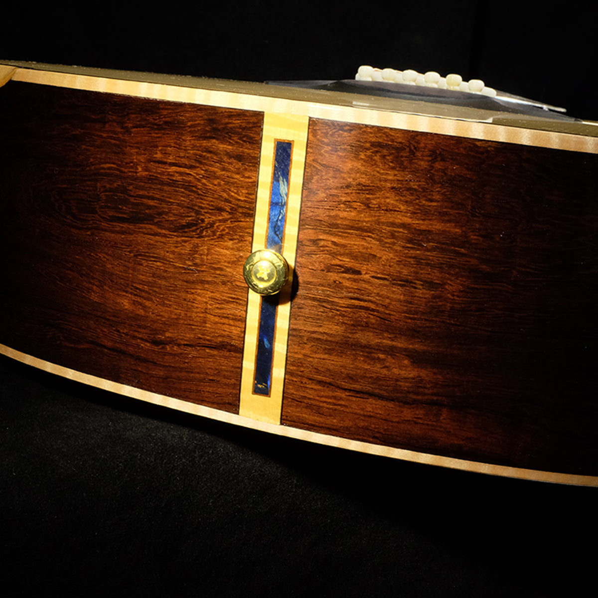 Blue Label | MD Adirondack Madagascar Rosewood | #201 Hold