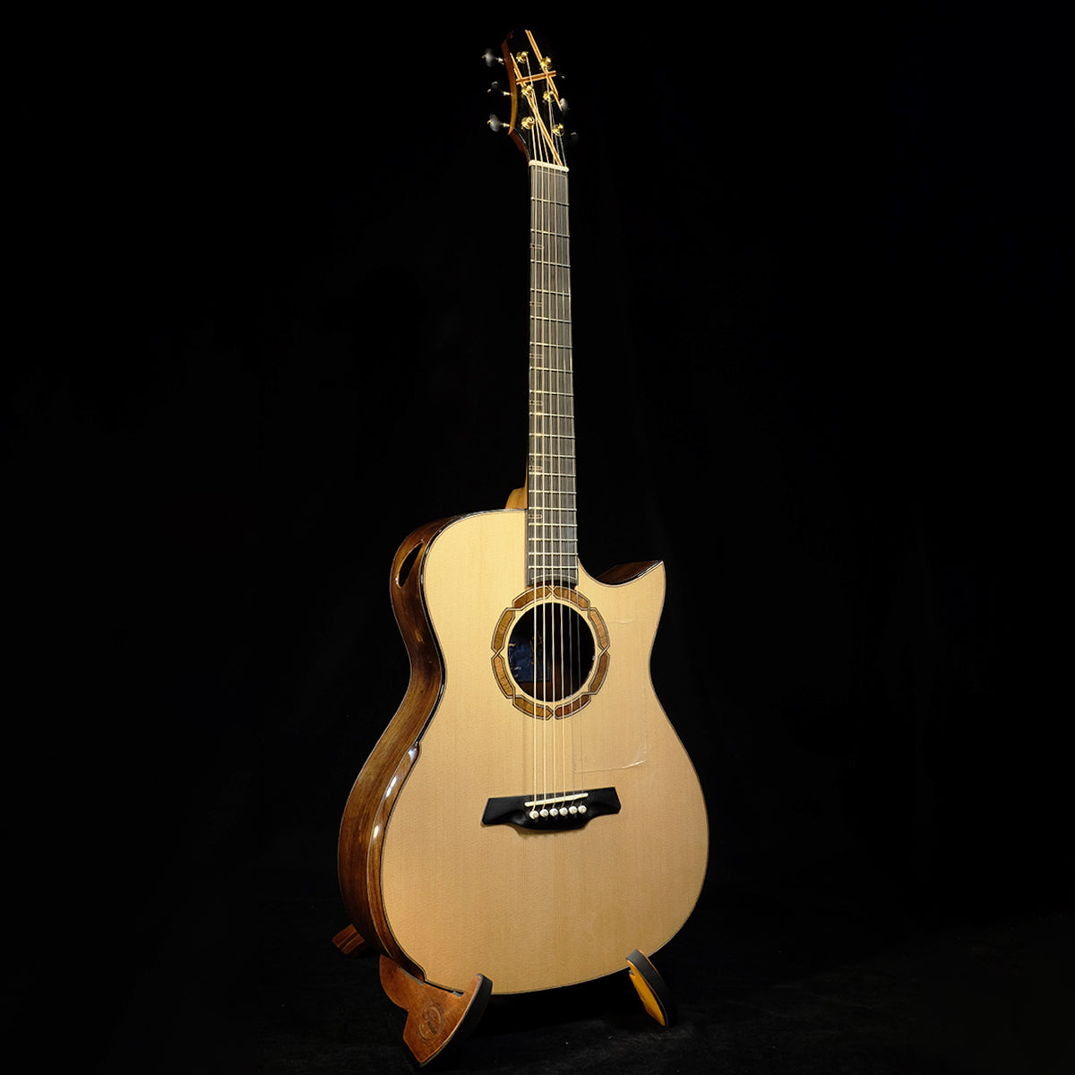 Blue Label | Deep OM Sitka Madagascar Rosewood | #21 Hold