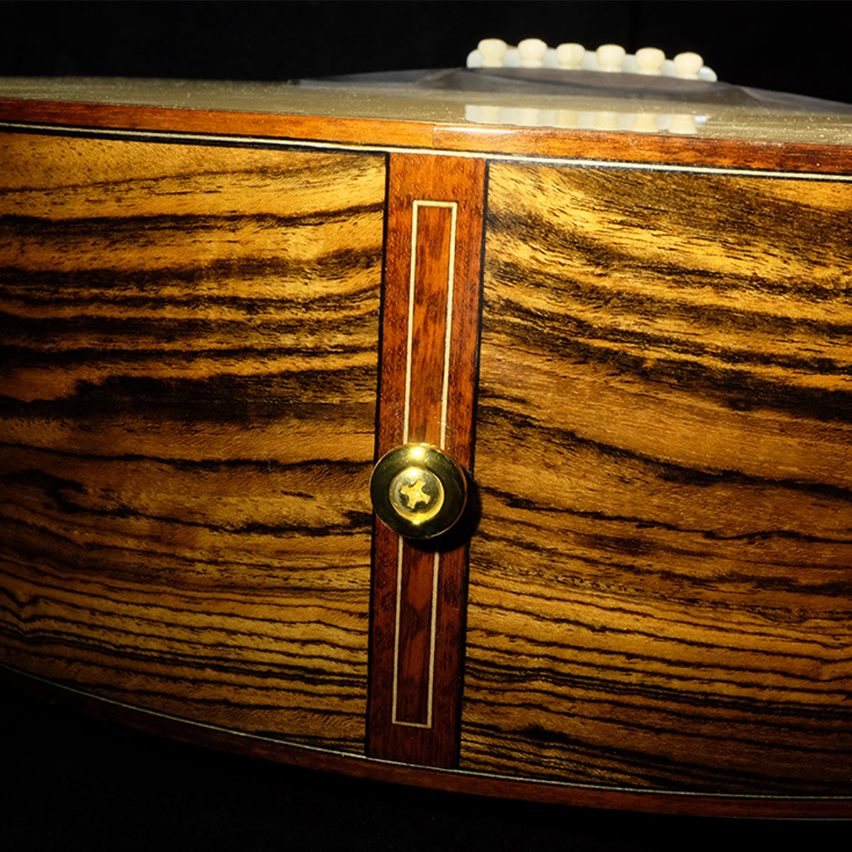Blue Label | SJ Torrefied Swiss Mexican Bocote Fan Fret | #200 Hold
