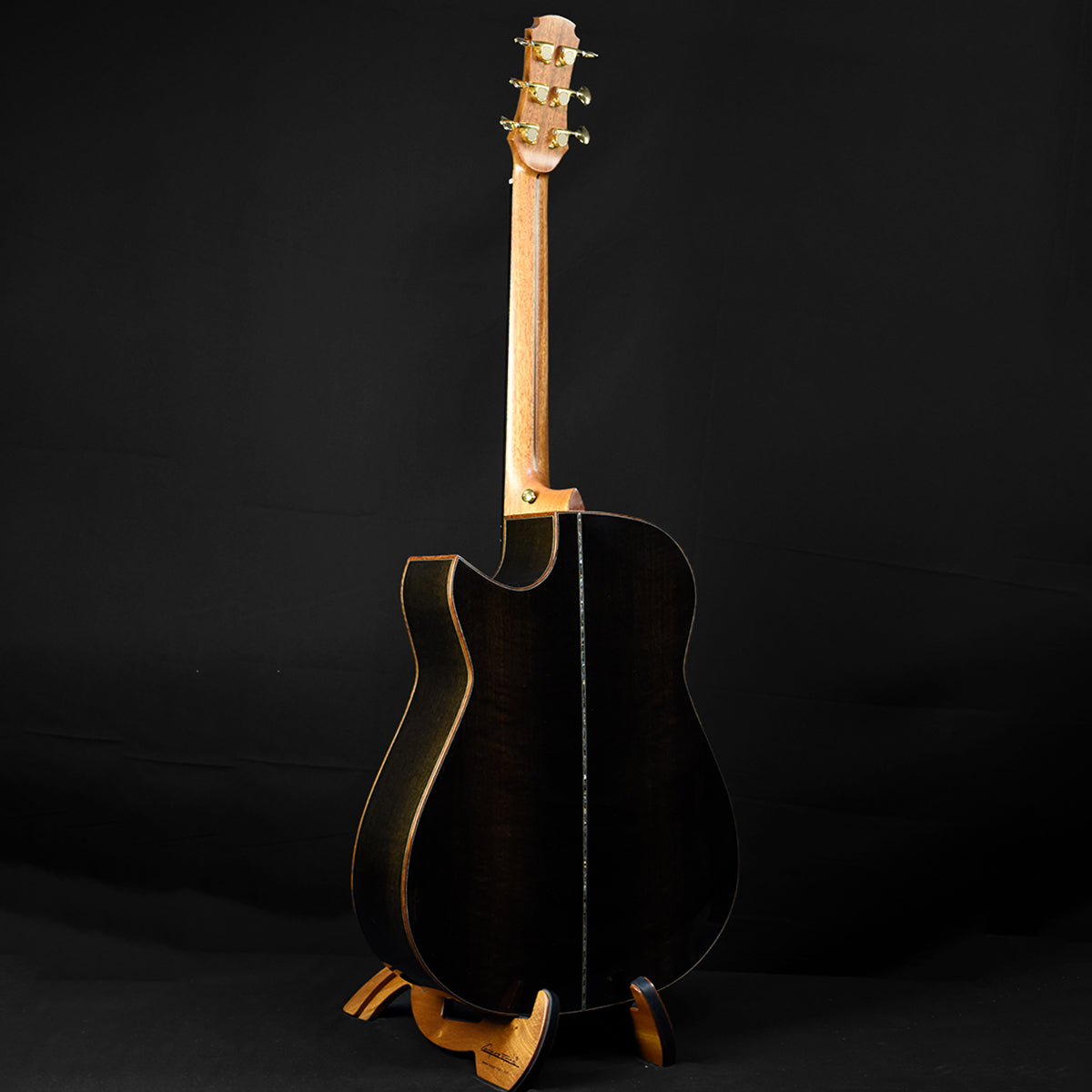 Blue Label | MD Sinker Redwood Ancient Bog Oak #206 | Fan Fret Hold