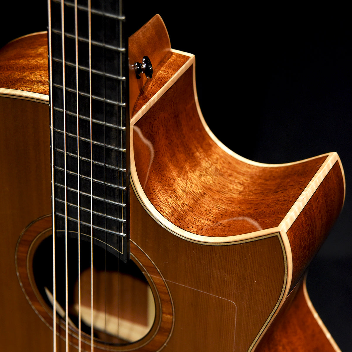 Black Label | SJ Red Cedar African Mahogany