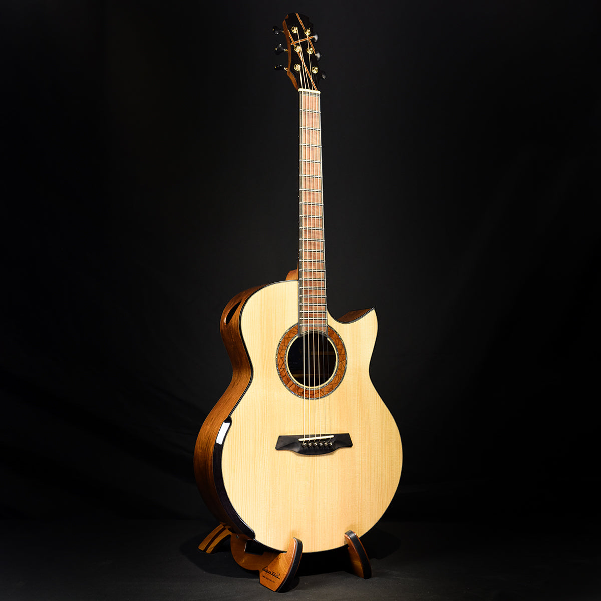Blue Label | SJ Torrefied Adirondack Madagascar Rosewood Falcate | #225 GuitartoGo