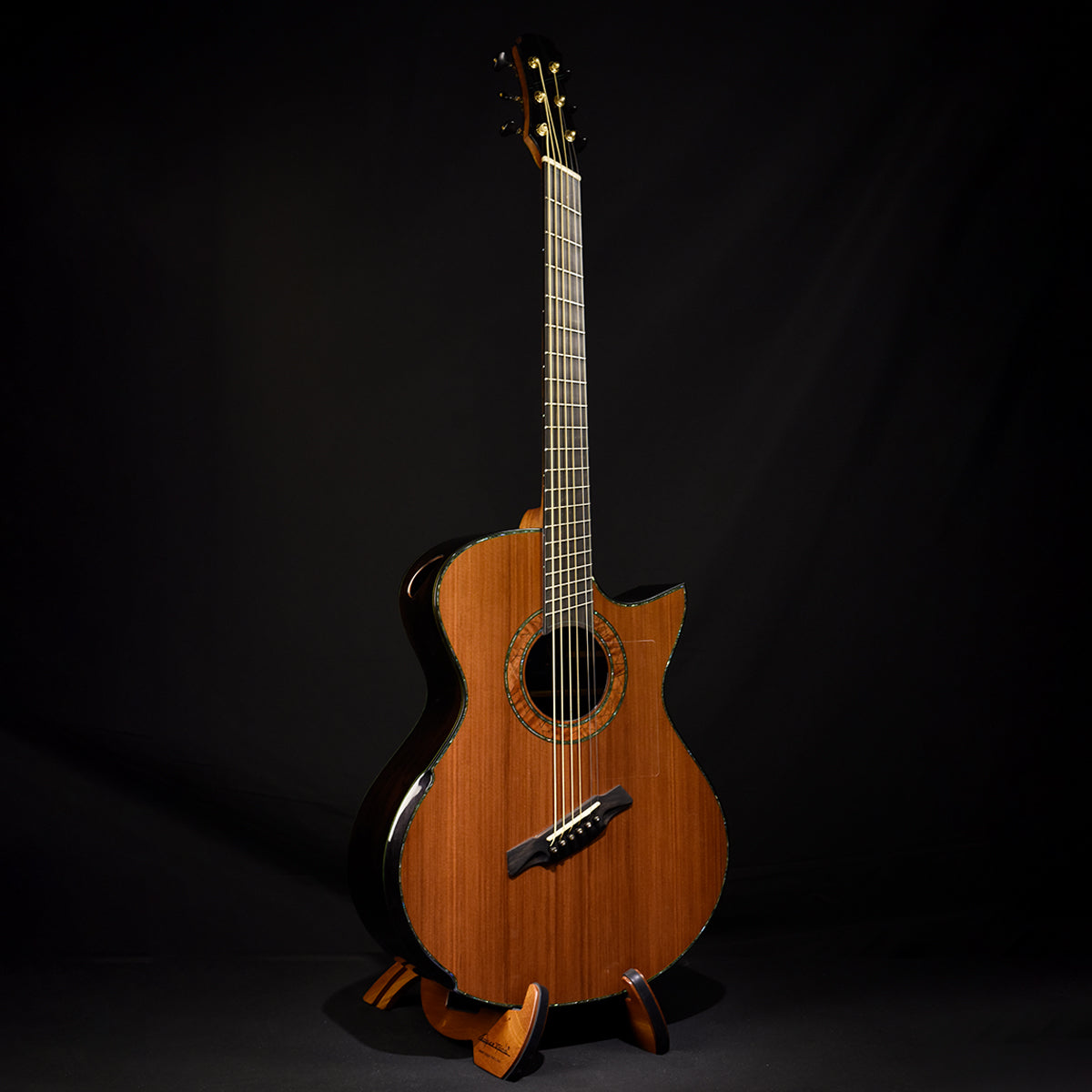 Blue Label | MJ Sinker Redwood African Blackwood Fanned Fret Baritone | #237 NAMM2025