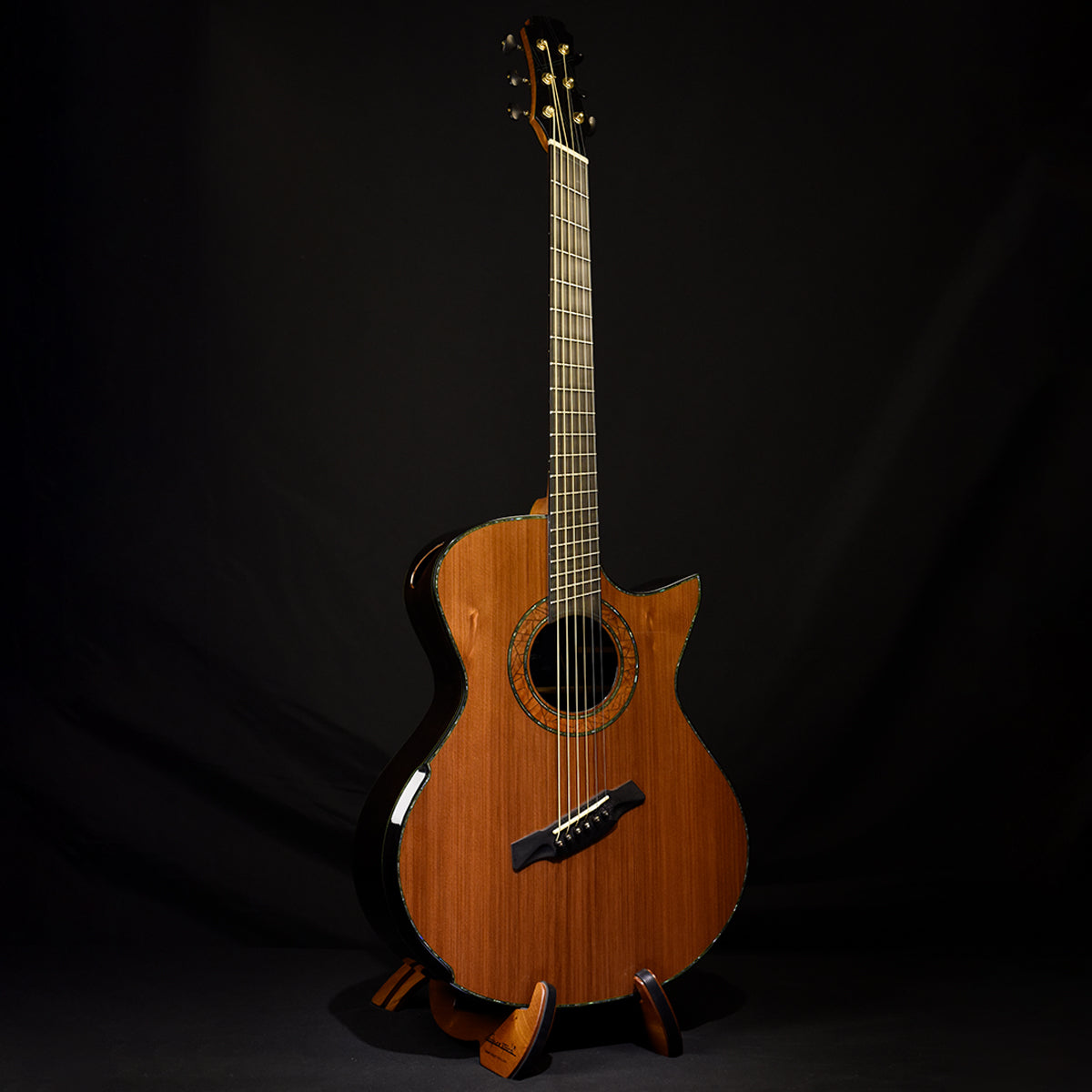 Blue Label | MJ Sinker Redwood African Blackwood Fanned Fret Baritone | #238 Hold