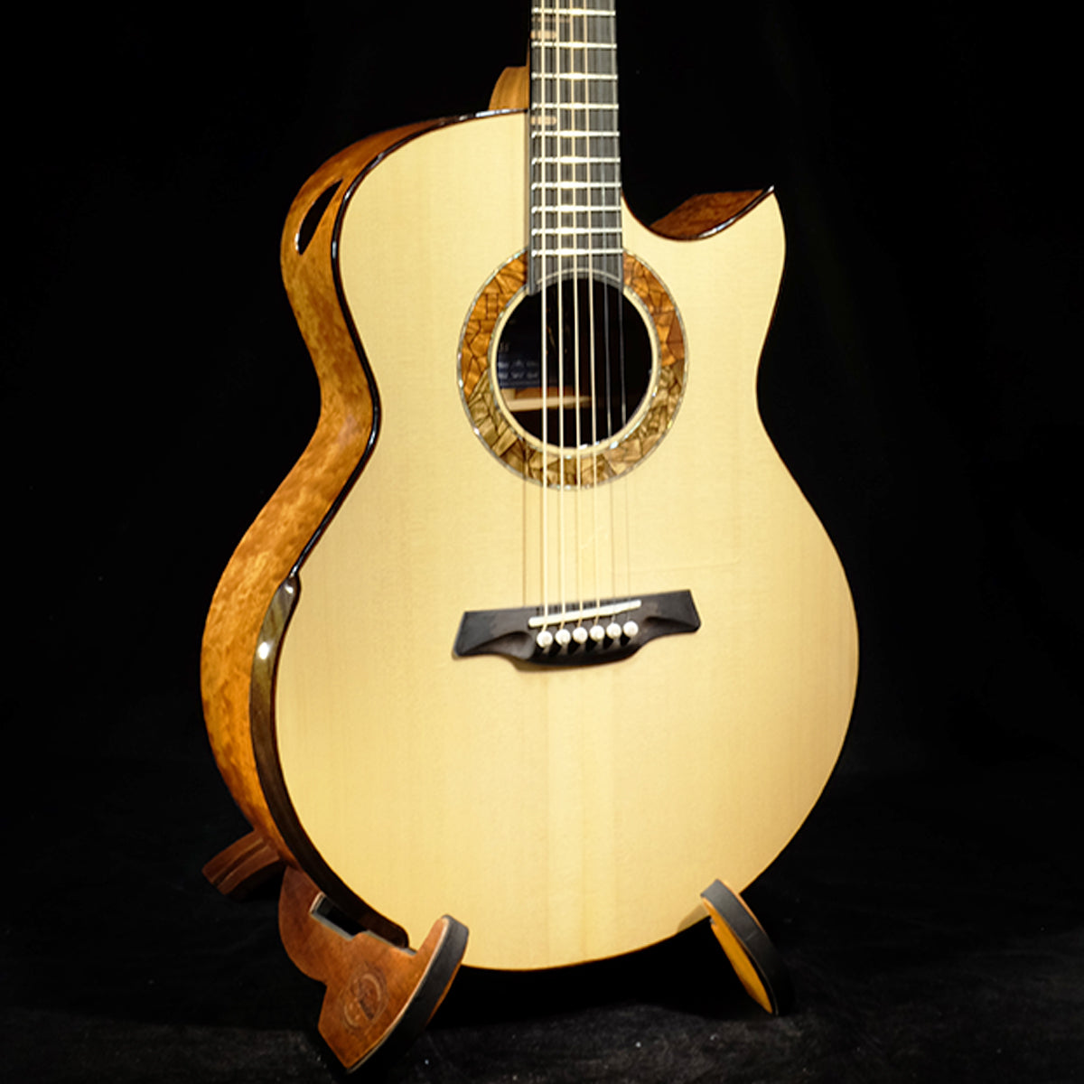 Blue Label | SJ Adirondack Quilted Sapele #35 | Hold