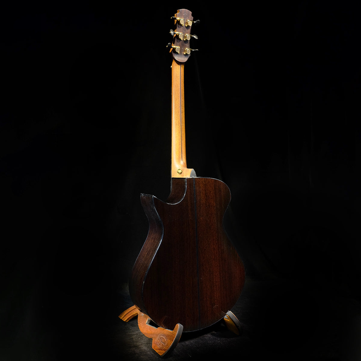 Blue Label | VERA Modern 00 Swiss Moon Wenge #66 | Hold