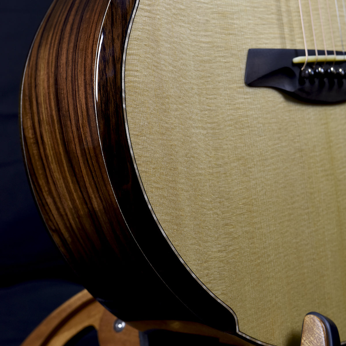 Black Label | SJ Sitka Spruce Indian Rosewood