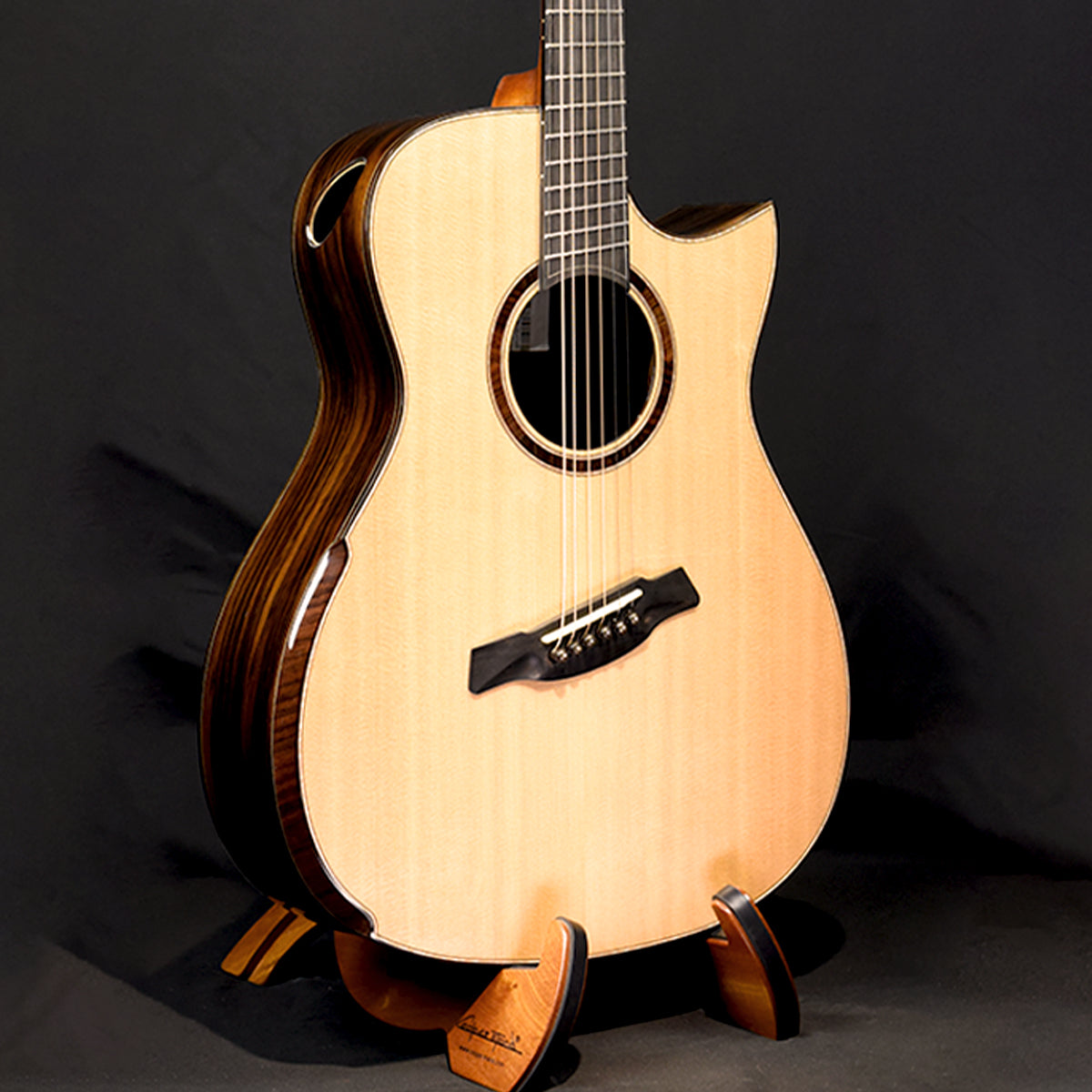 OM Sitka with Indian Rosewood Fanned Fret