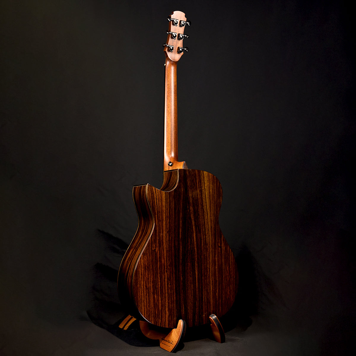 OM Sitka with Indian Rosewood Fanned Fret