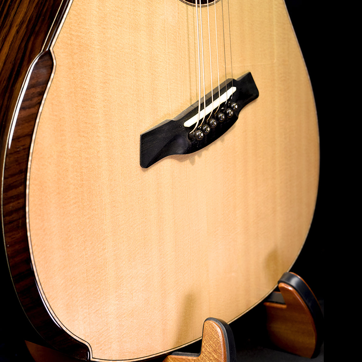 Black Label | Deep OM Sitka Spruce Indian Rosewood Fan Fret