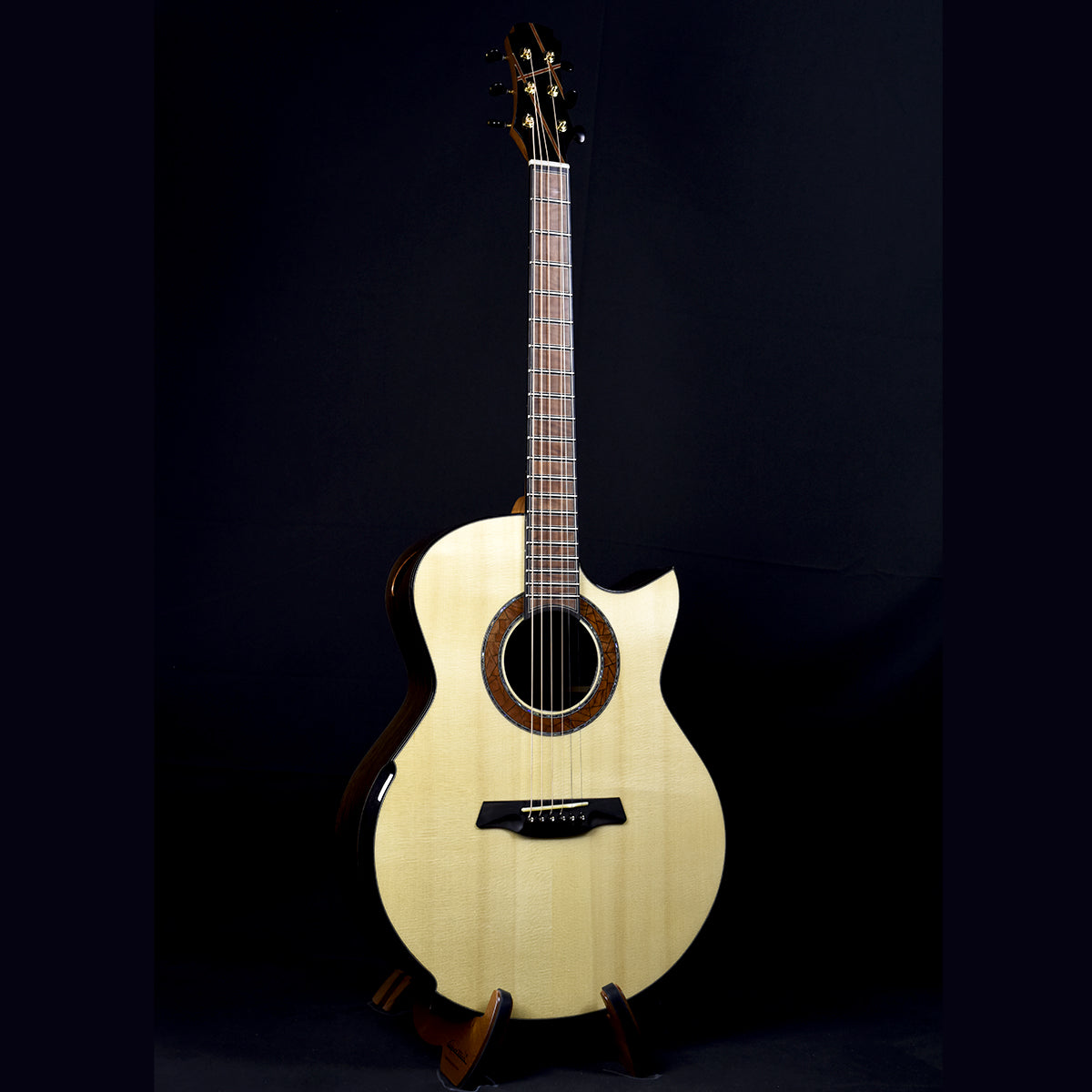 Blue Label | SJ Swiss Moon Madagascar Rosewood #226 | Brickhouse