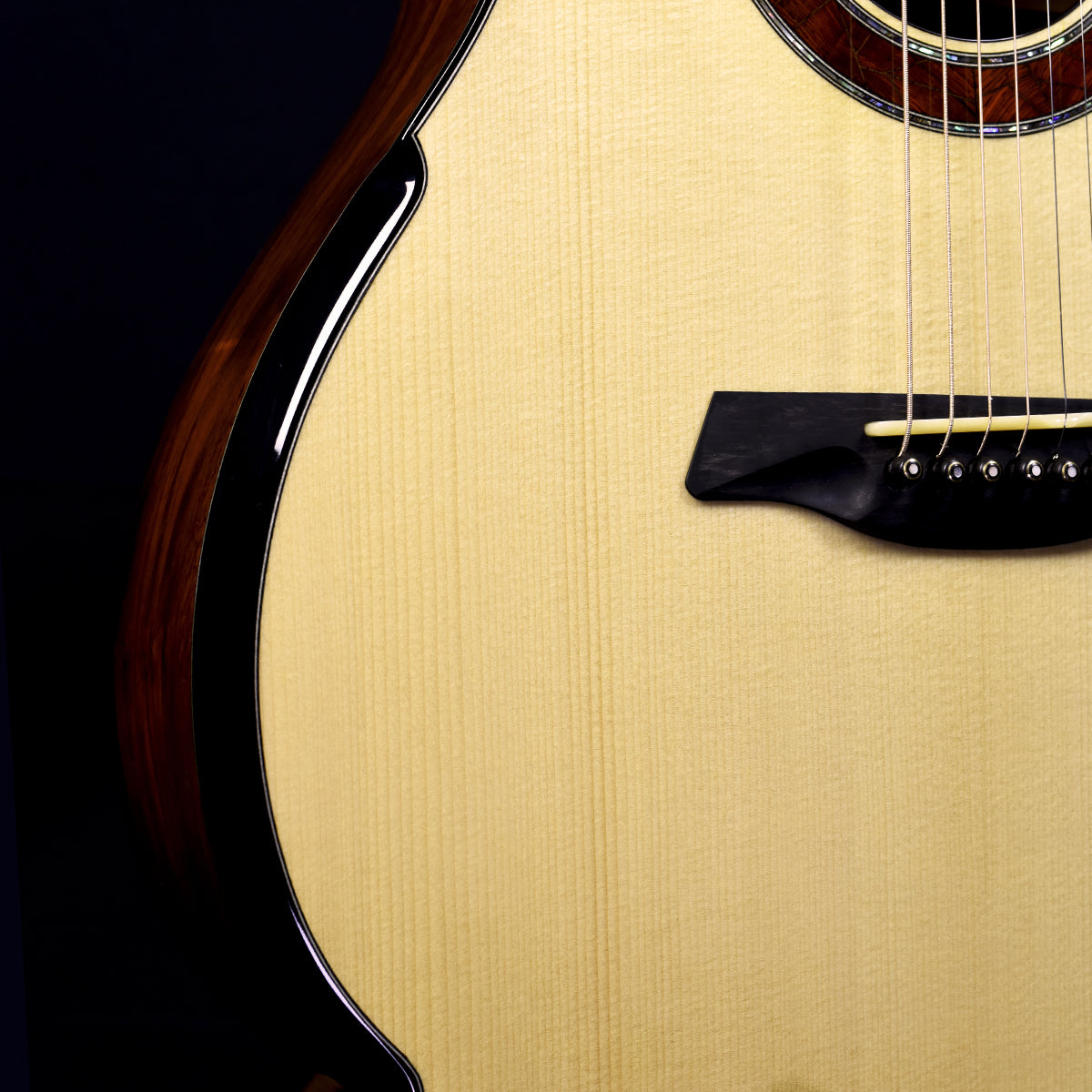 Blue Label | Deep OM Adirondack Mexican Cocobolo Falcate | #215 Hold