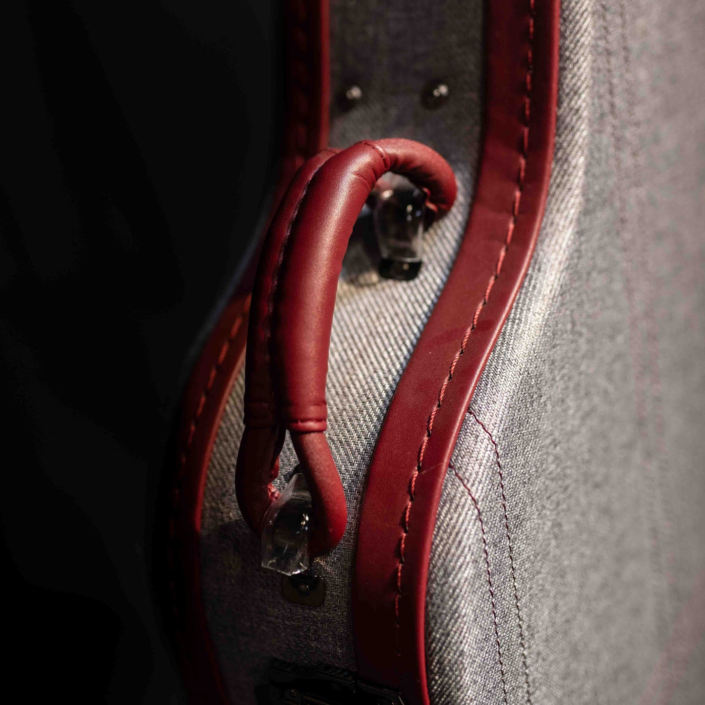 Hozen Guitars Red Label Hardcase