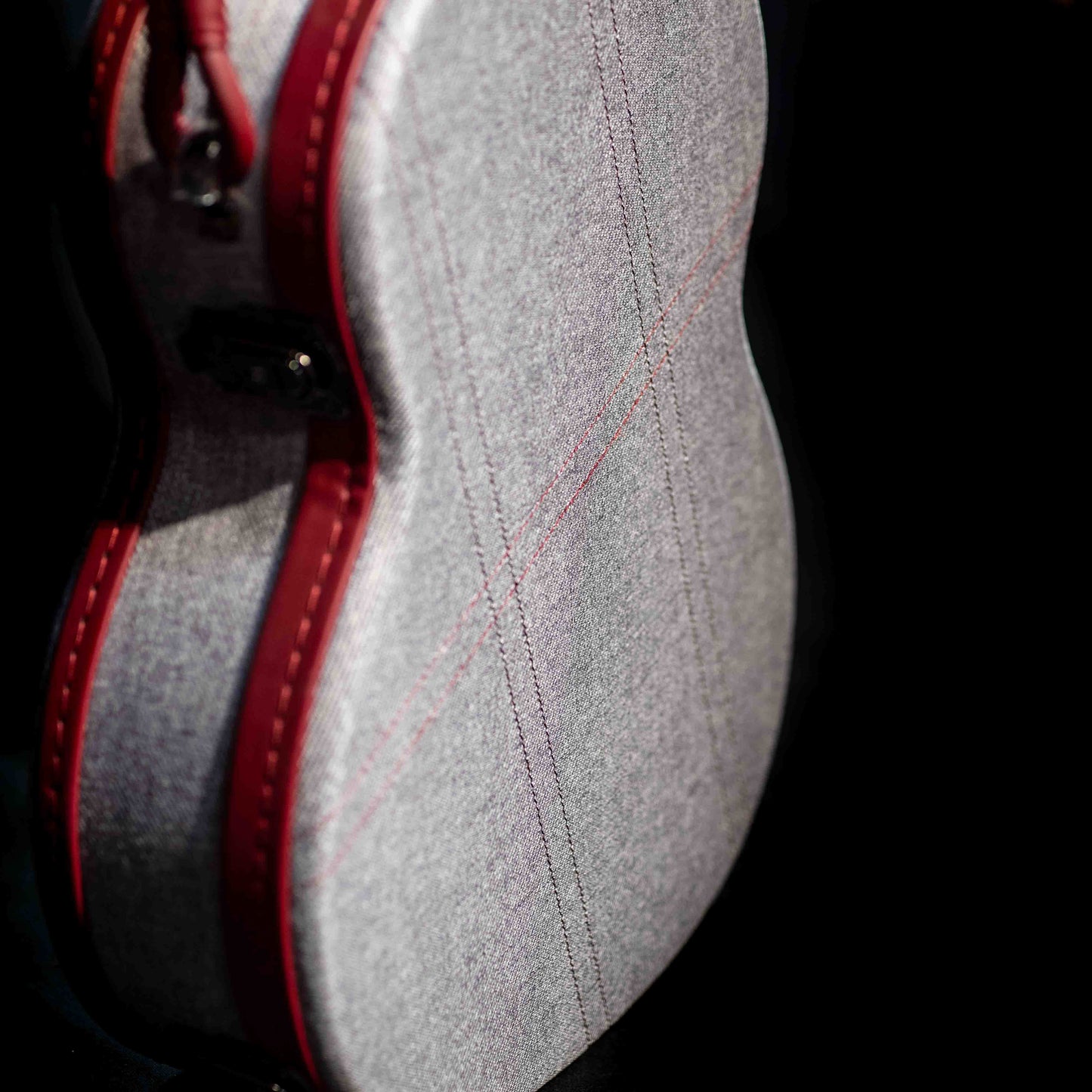 Hozen Guitars Red Label Hardcase