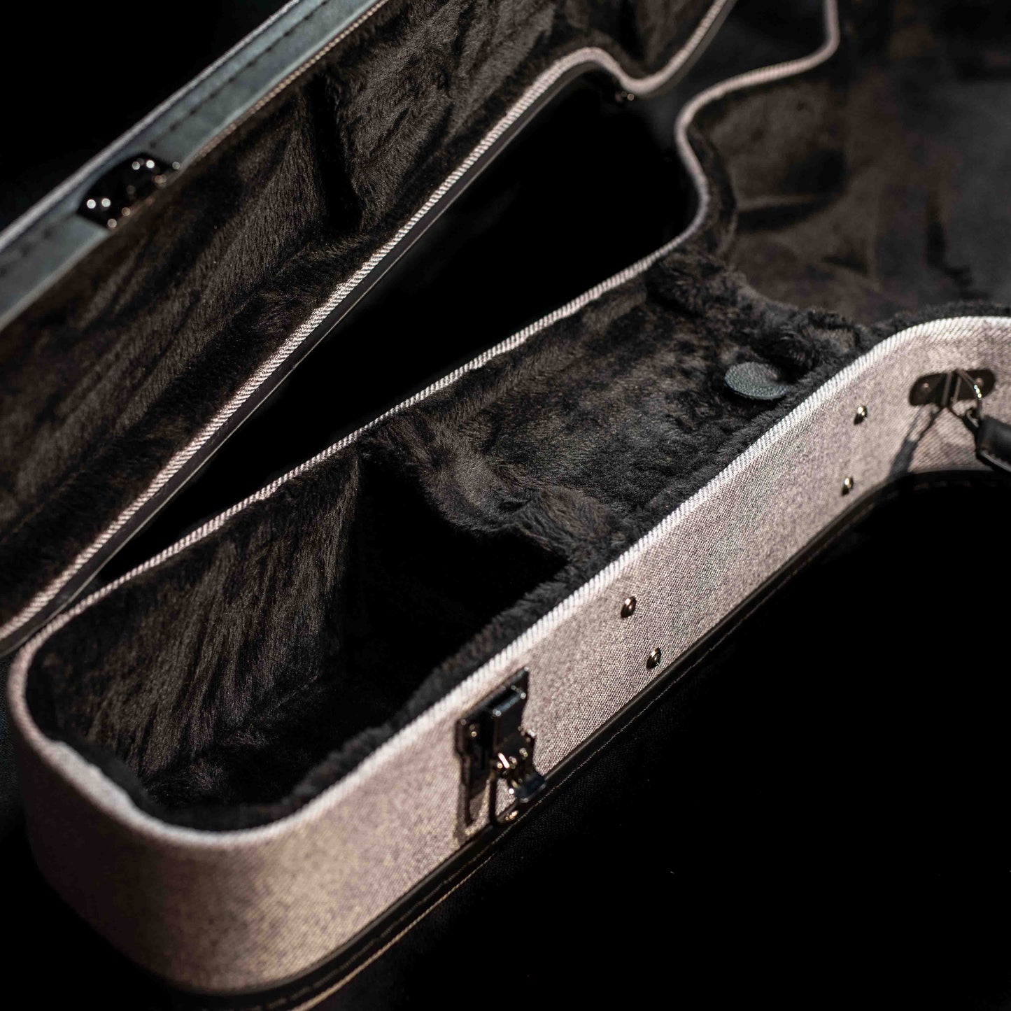 Hozen Guitars Black Label Hardcase