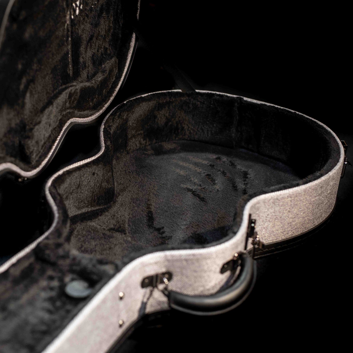 Hozen Guitars Black Label Hardcase