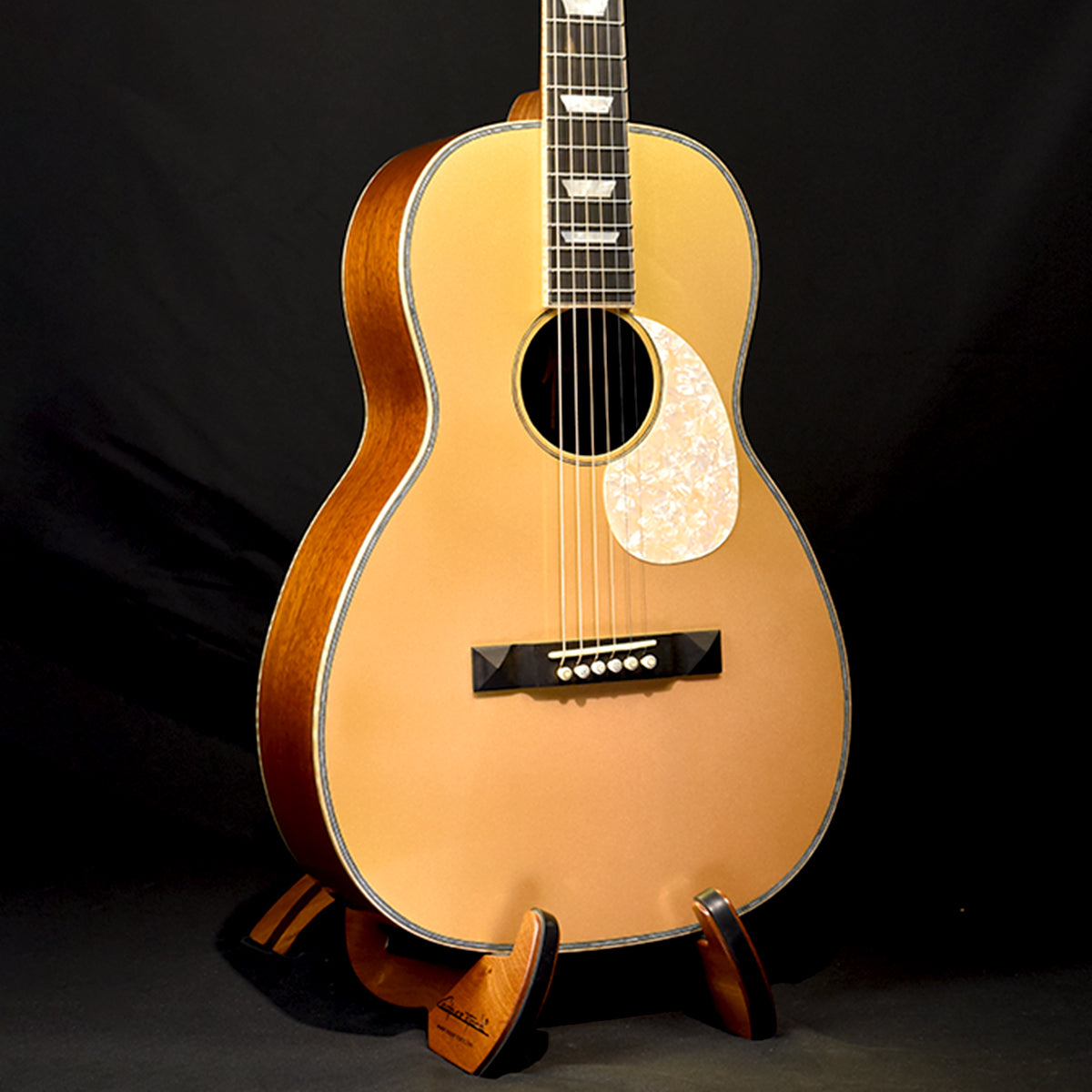 Red Label | O Adirondack African Mahogany | Slotted Headstock Gold Top