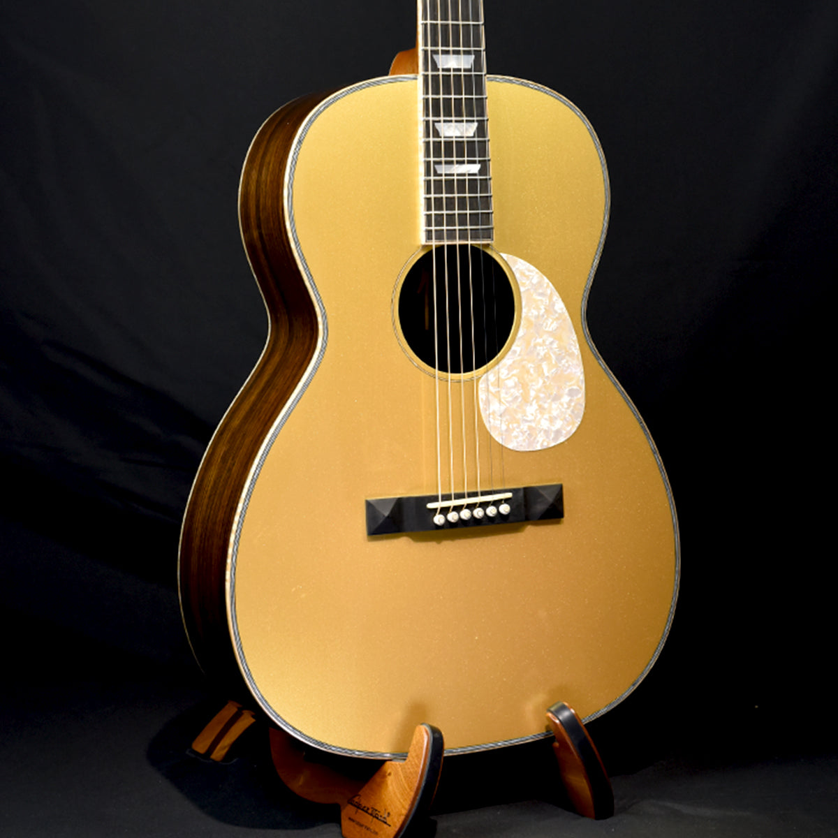 Red Label | OO Adirondack Indian Rosewood | Slotted Headstock Gold Top
