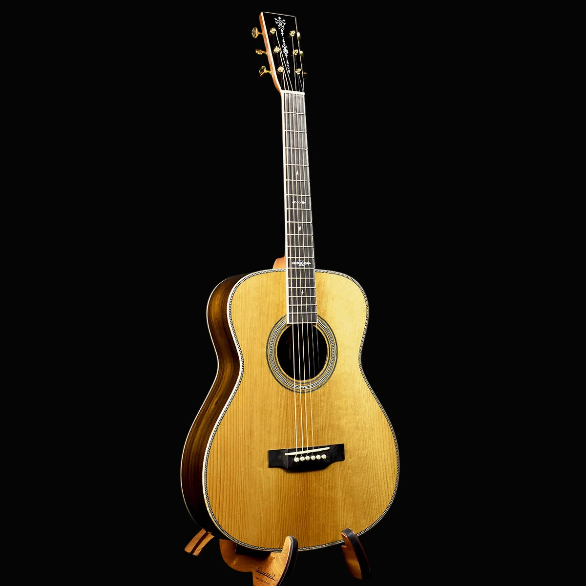 Red Deluxe | OOO Short Scale Golden Adirondack African Blackwood