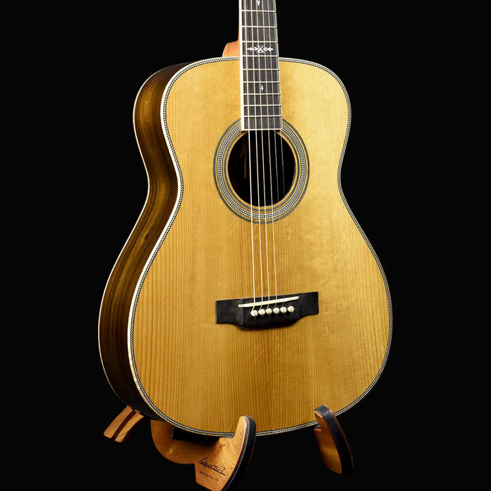 Red Deluxe | OOO Short Scale Golden Adirondack African Blackwood