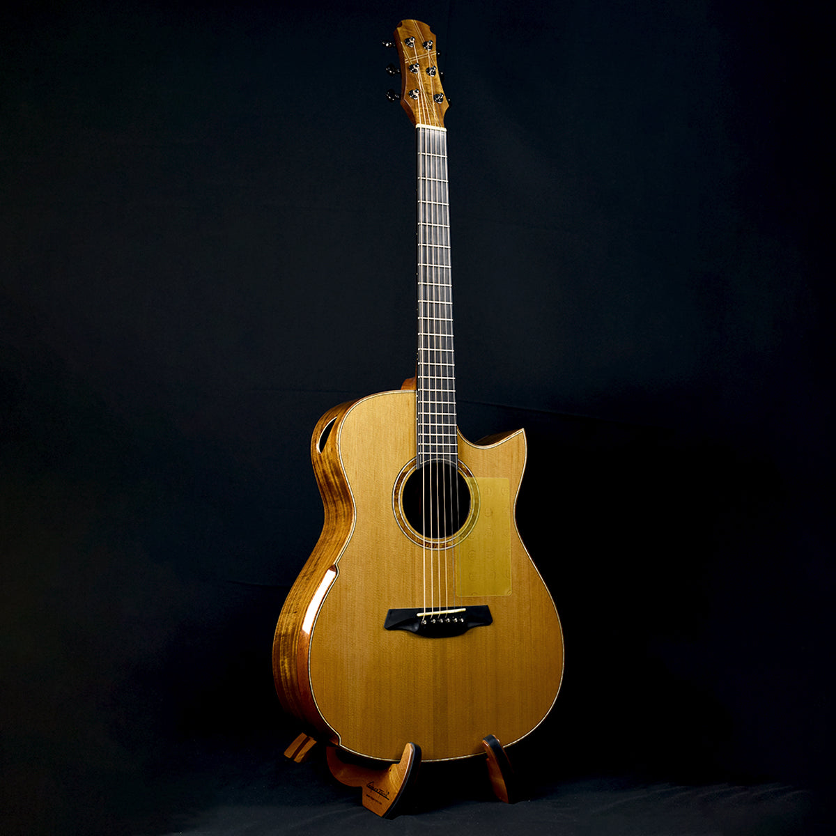 Black Label | Deep OM Red Cedar Pacific Koa