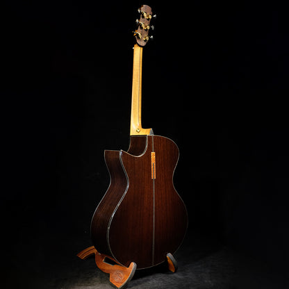 Blue Label | MJ Swiss Moon Wenge #119 | Fan Fret Hold