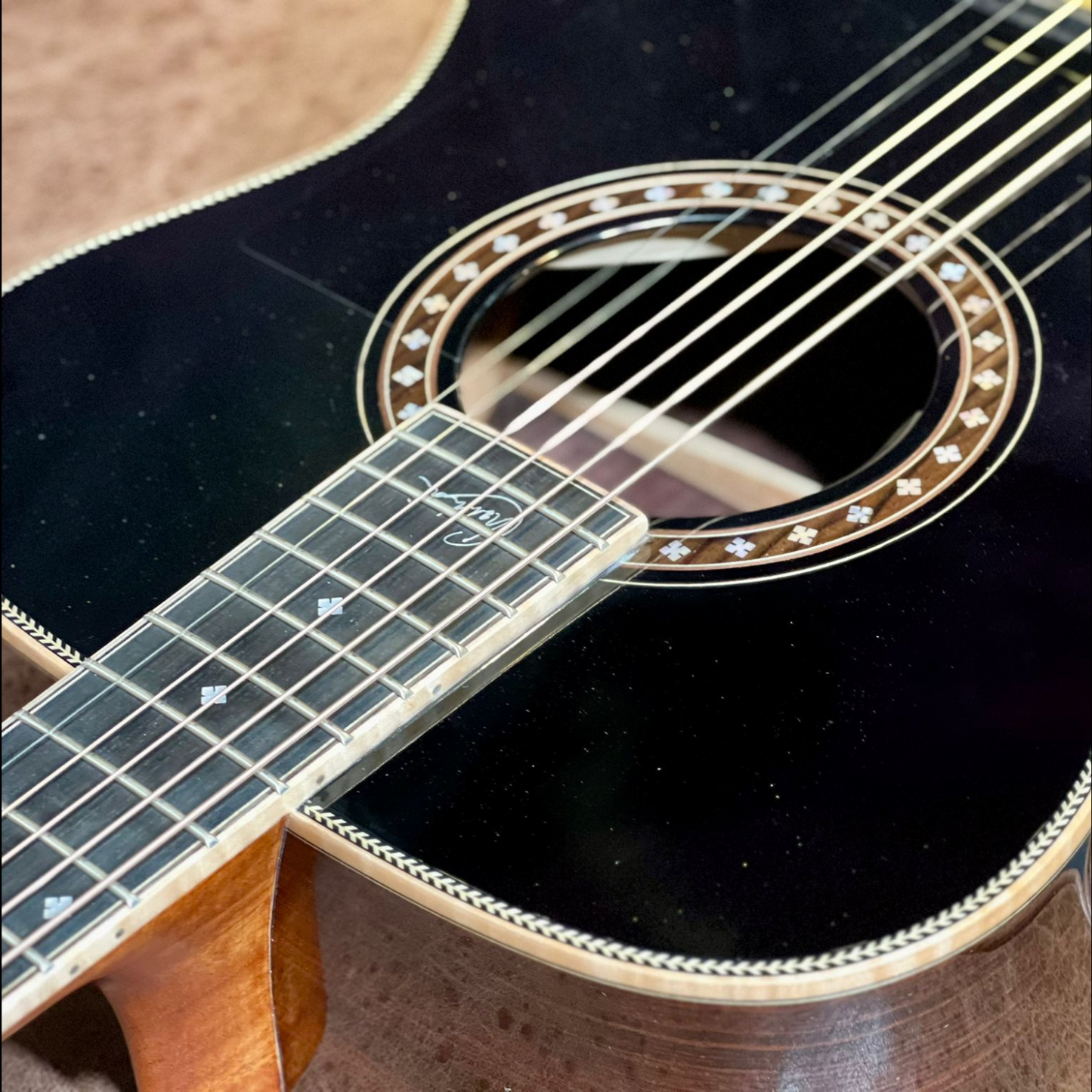 Red Label | OM Aged Sitka Spruce Indian Rosewood | Charlie Lim