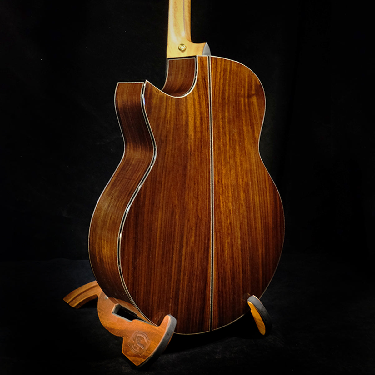 Blue Label | SJ Swiss Moon Indian Rosewood | #183 Hold