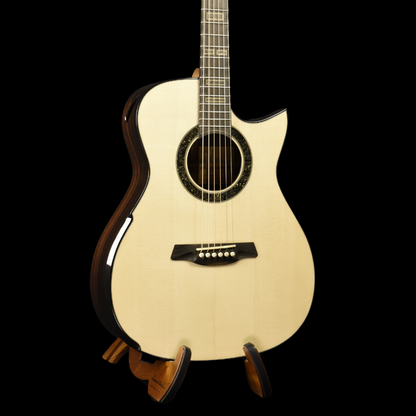 Gold Label | OM Swiss Moon Indian Rosewood  | Hold