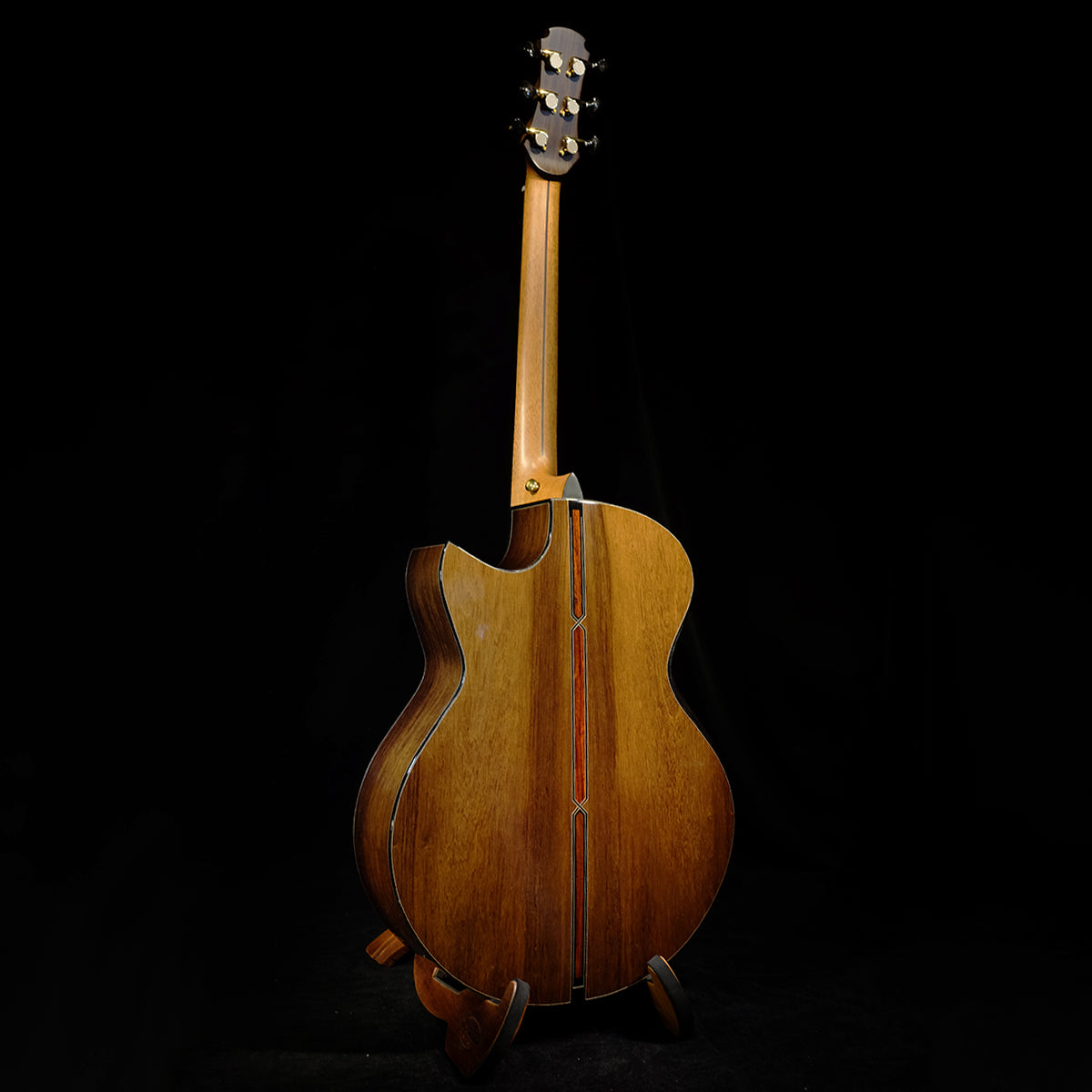 Blue Label | SJ Swiss Moon Madagascar Rosewood Fan Fret | #24 Hold