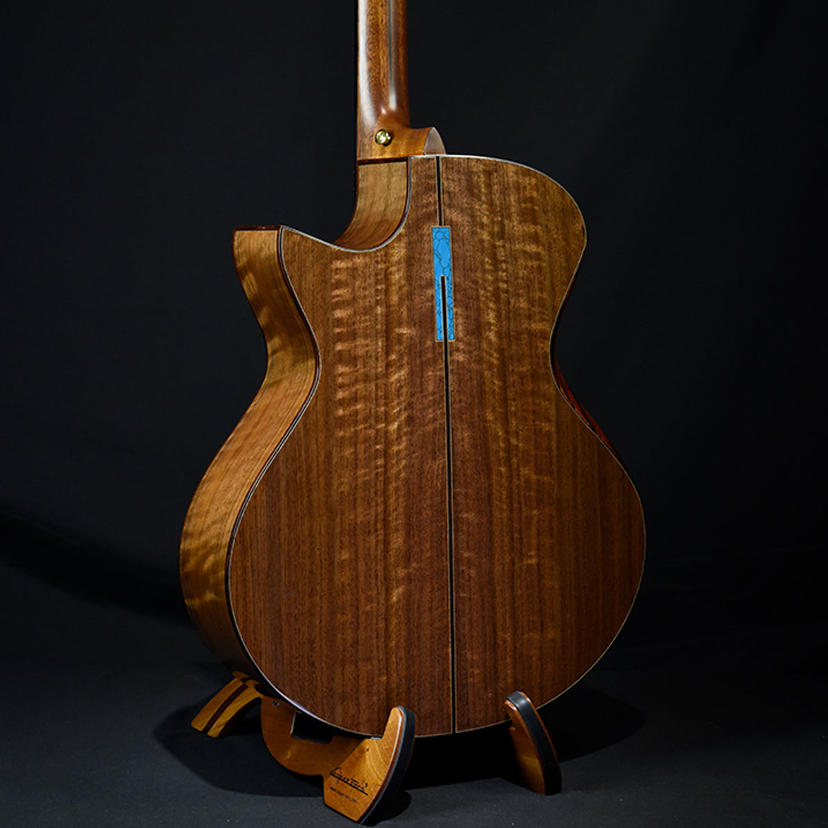Blue Label | MJ Torrefied Swiss Flamed Walnut #141 | Fan Fret Hold