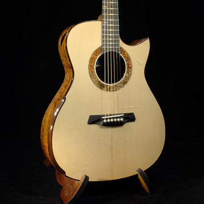 Blue Label | Deep OM Adirondack Quilted Sapele #37 | BRICKHOUSE