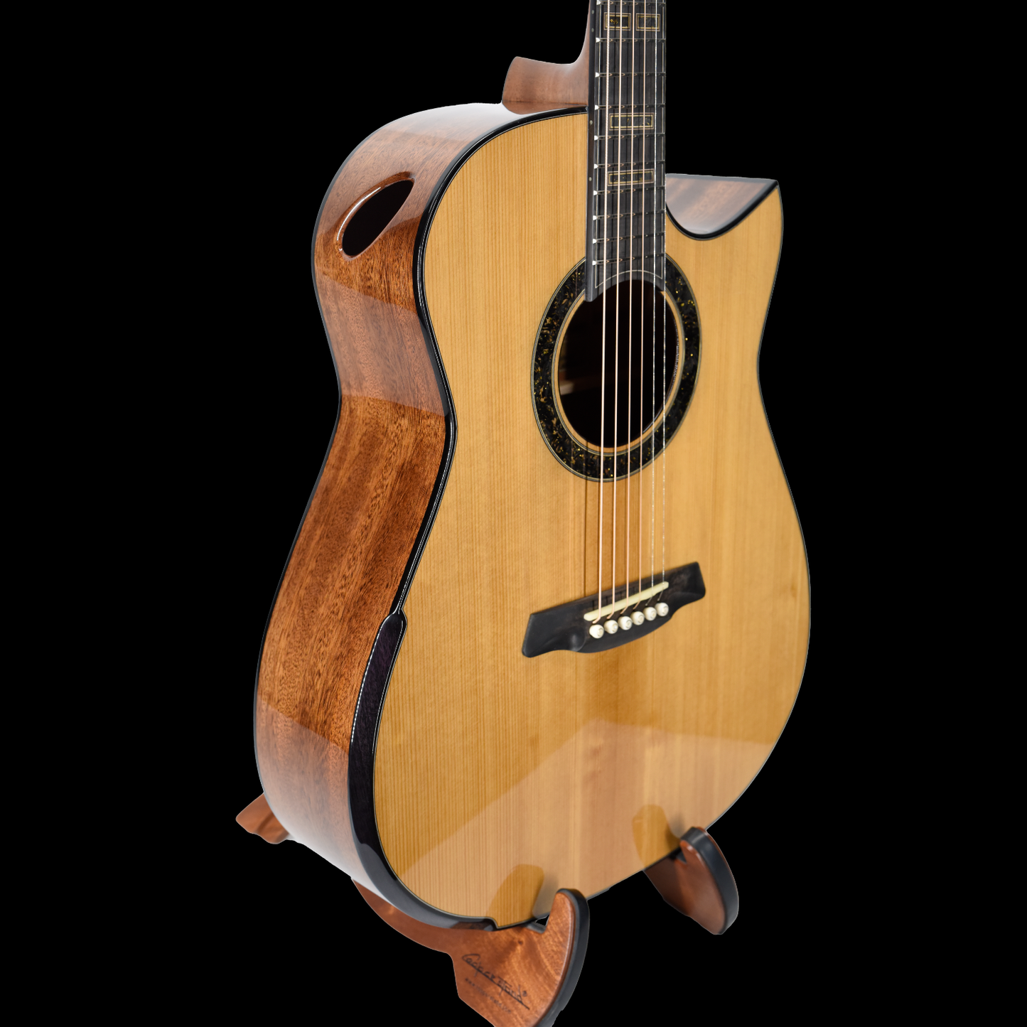 Gold Label | Deep OM Adirondack Mahogany Fanned Fret