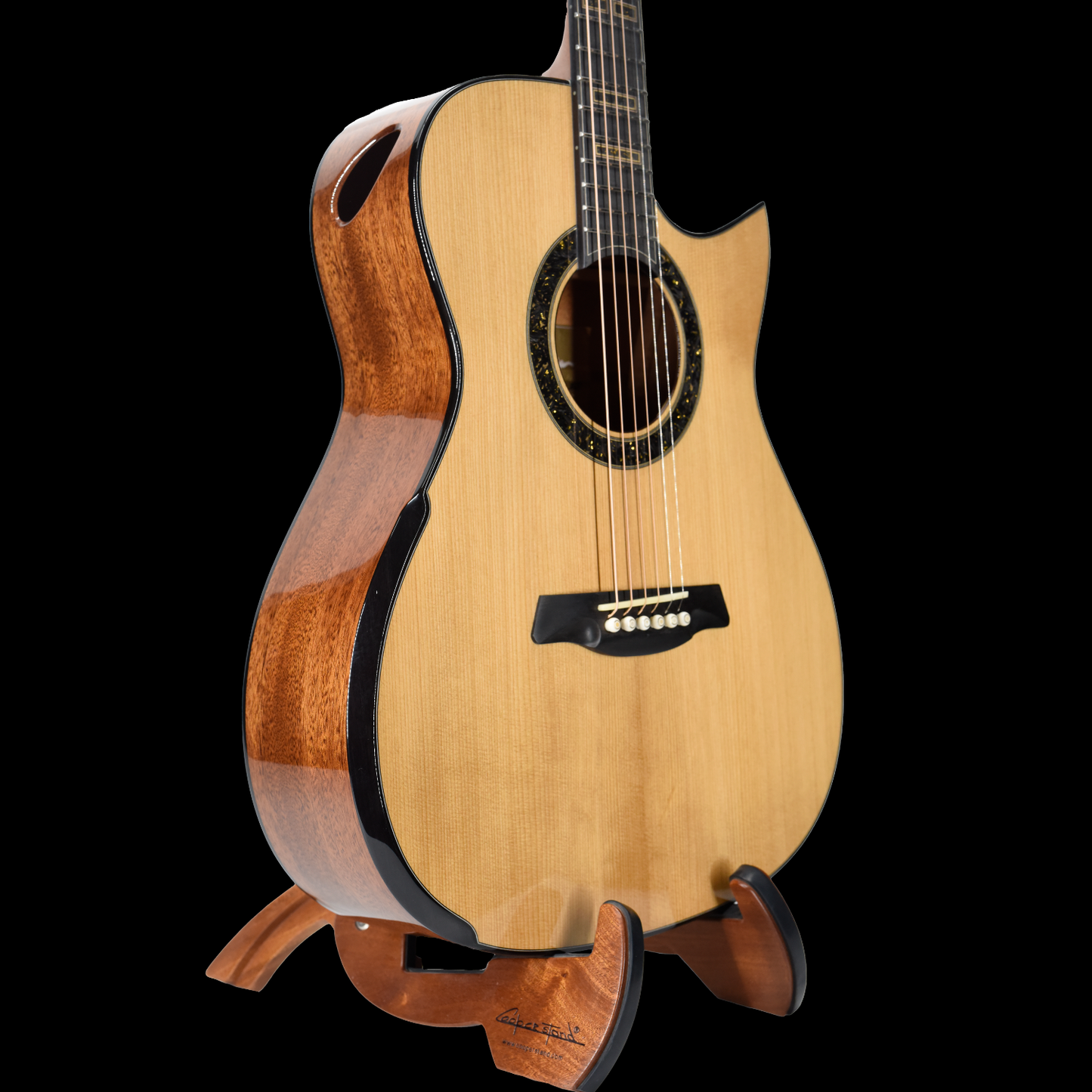 Gold Label | Deep OM Adirondack Mahogany Non-Fanned Fret