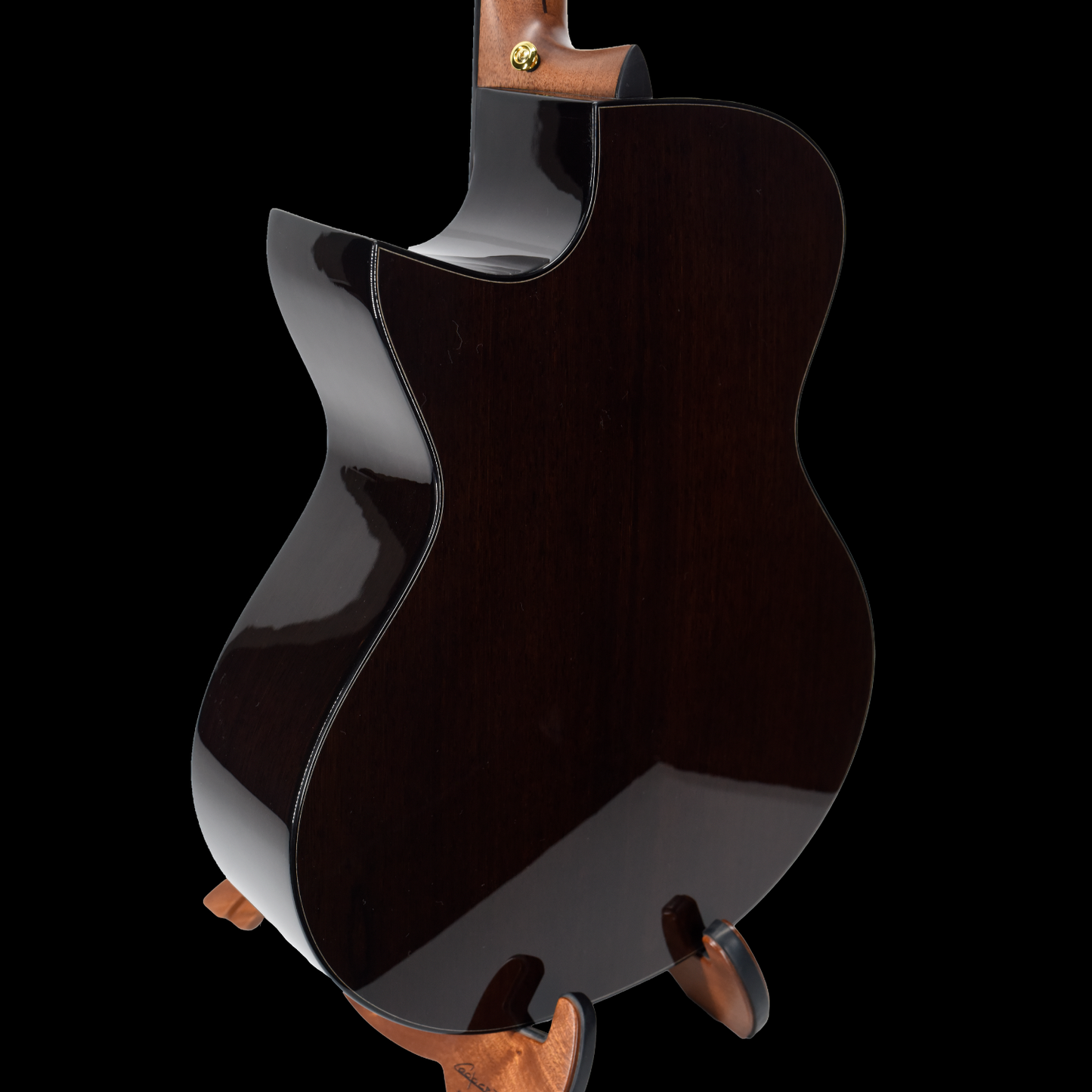 Gold Label | MD Sitka Spruce Wenge Fanned Fret | Hold