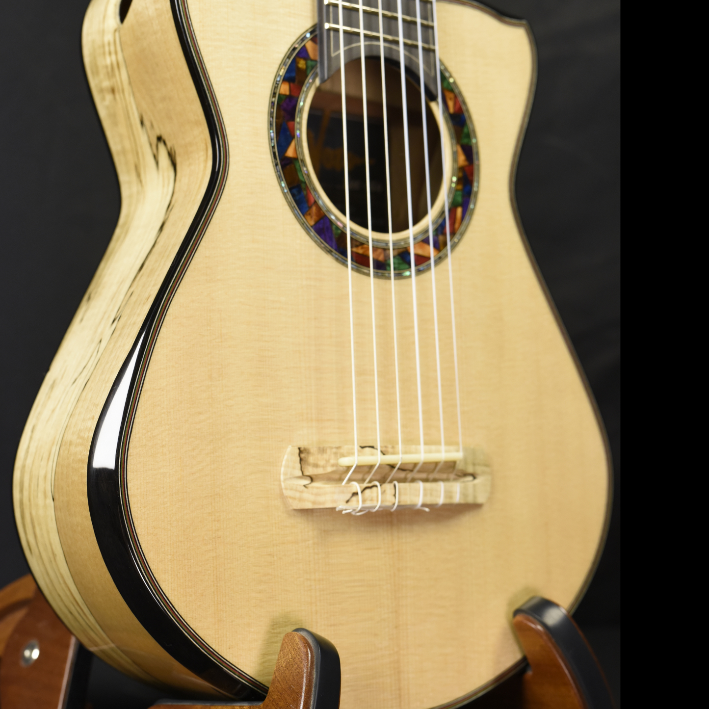 Green Label | Guitalele Sitka Spruce Flamed Maple