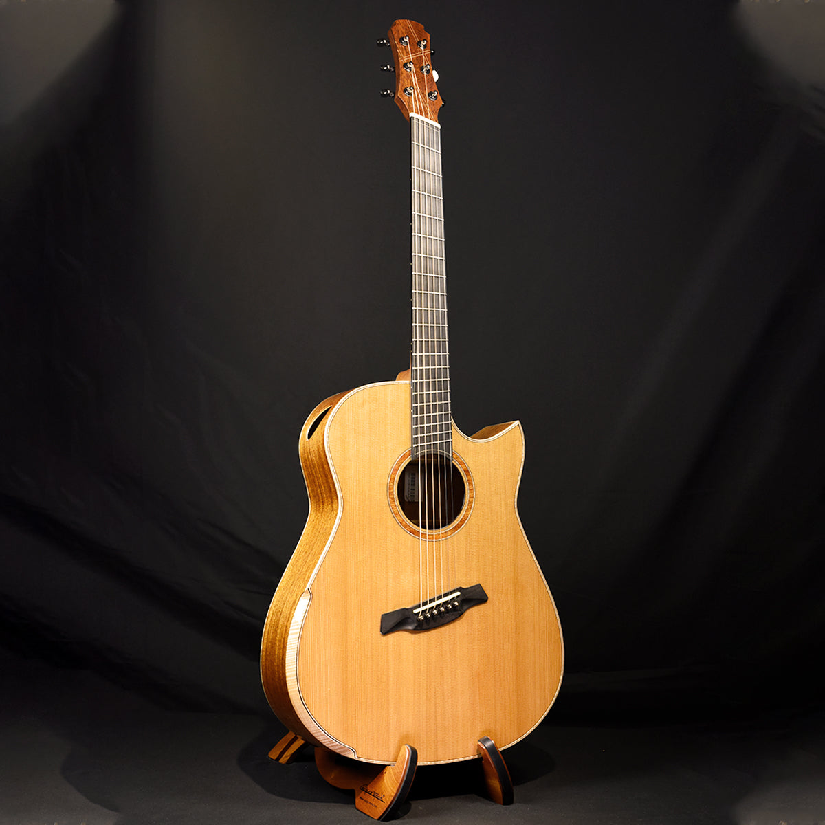 Black Label | MD Red Cedar African Mahogany Fan Fret