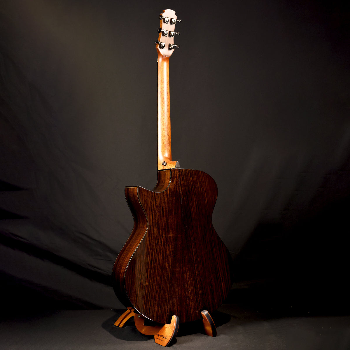 Black Label | MJ Sitka Spruce Indian Rosewood Baritone Fan Fret
