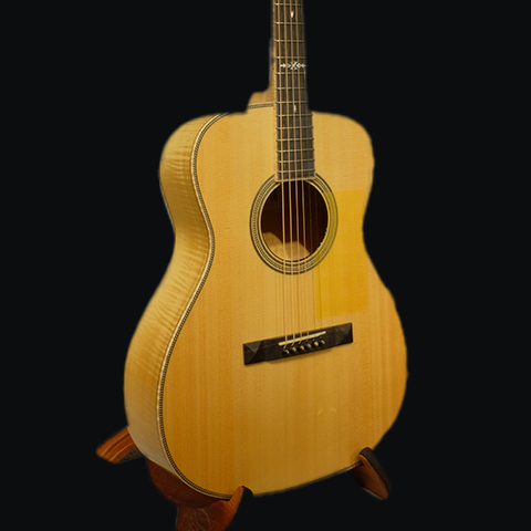 Red Label |  OM Torrefied Sitka Flamed Maple | Golden Era Maple Neck