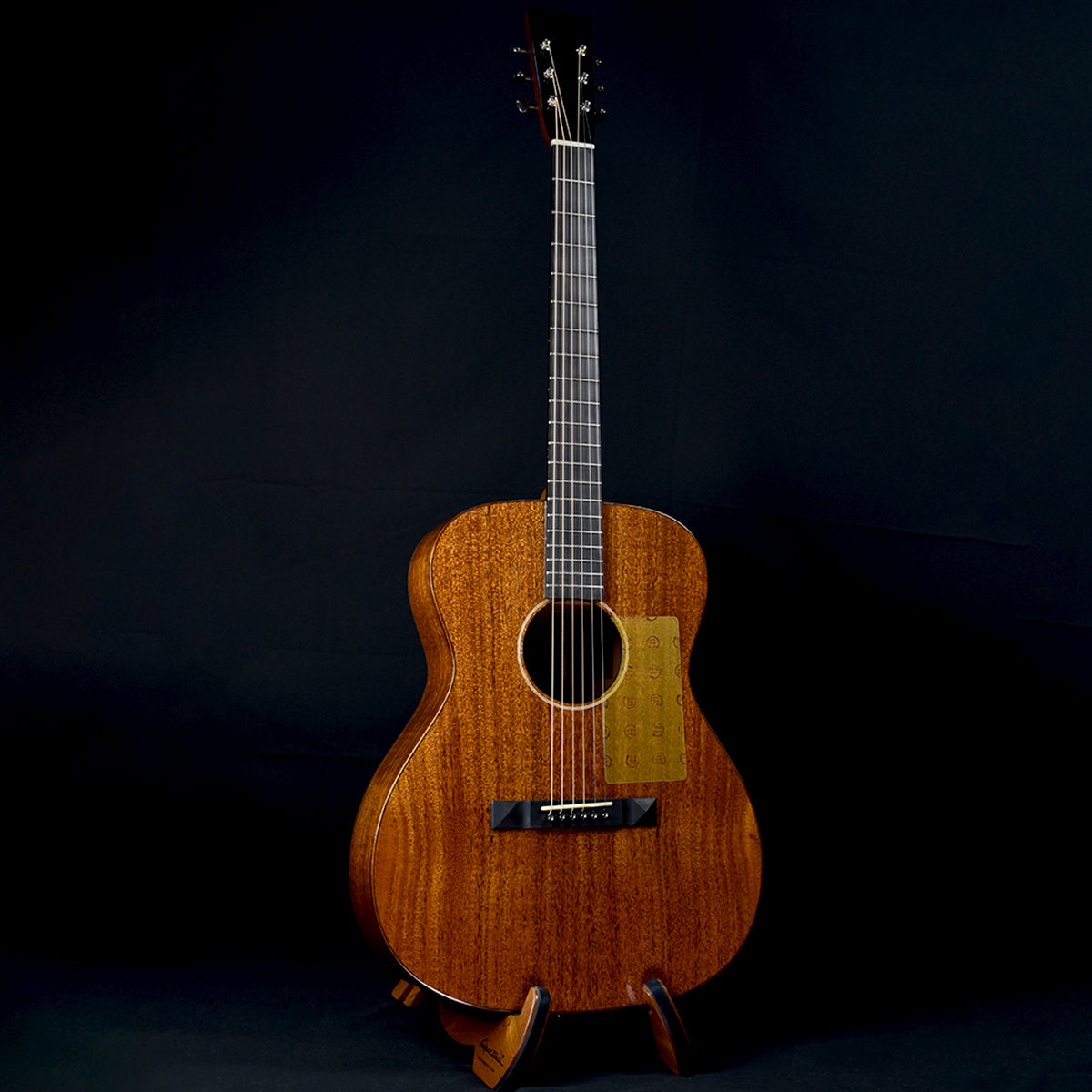 Red Label OM Torrefied Mahogany