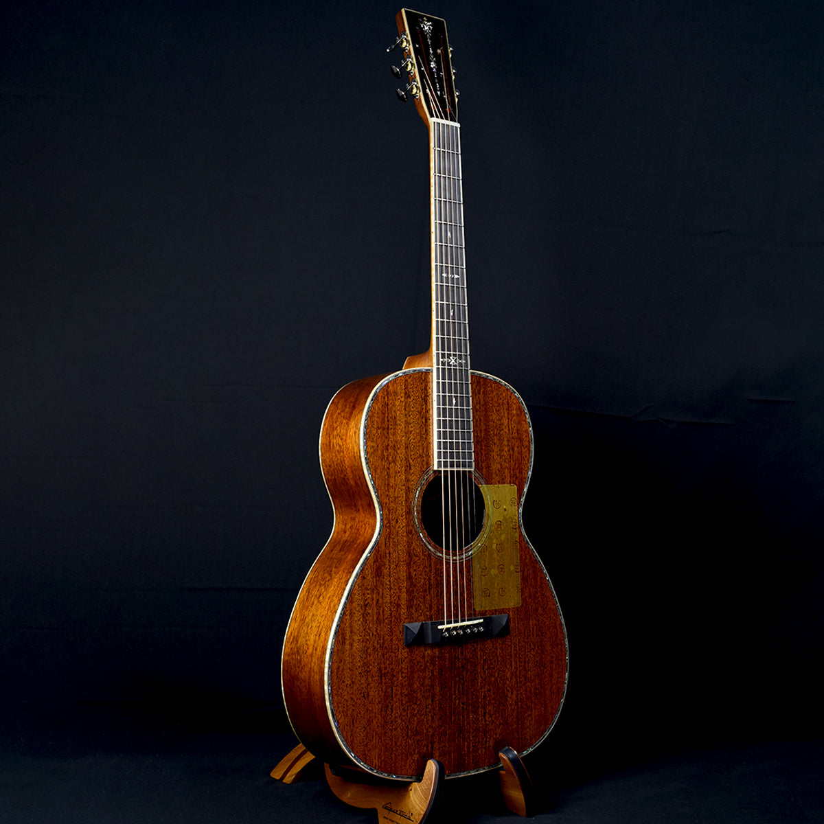 Red Label | OO Torrefied Mahogany African Mahogany | Slotted Headstock Golden Era