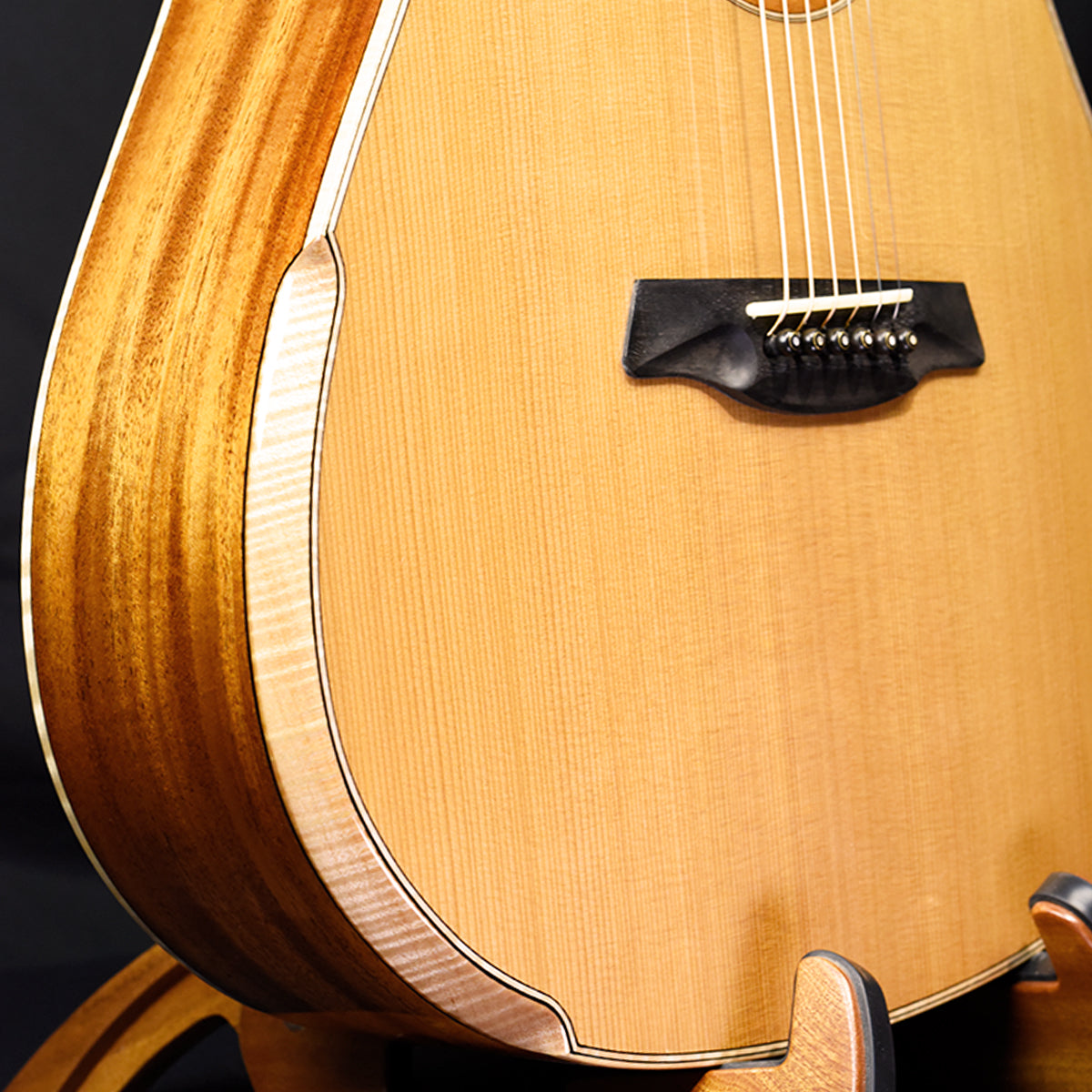 Black Label | MD Red Cedar African Mahogany