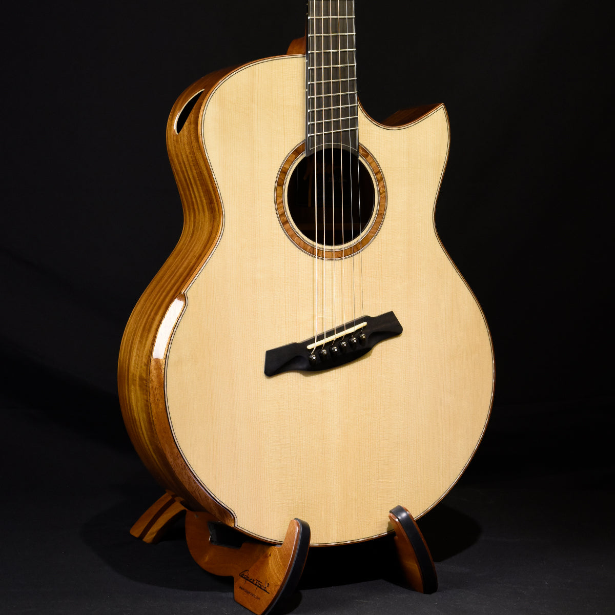 Black Label | SJ Adirondack Pacific Koa Fan Fret
