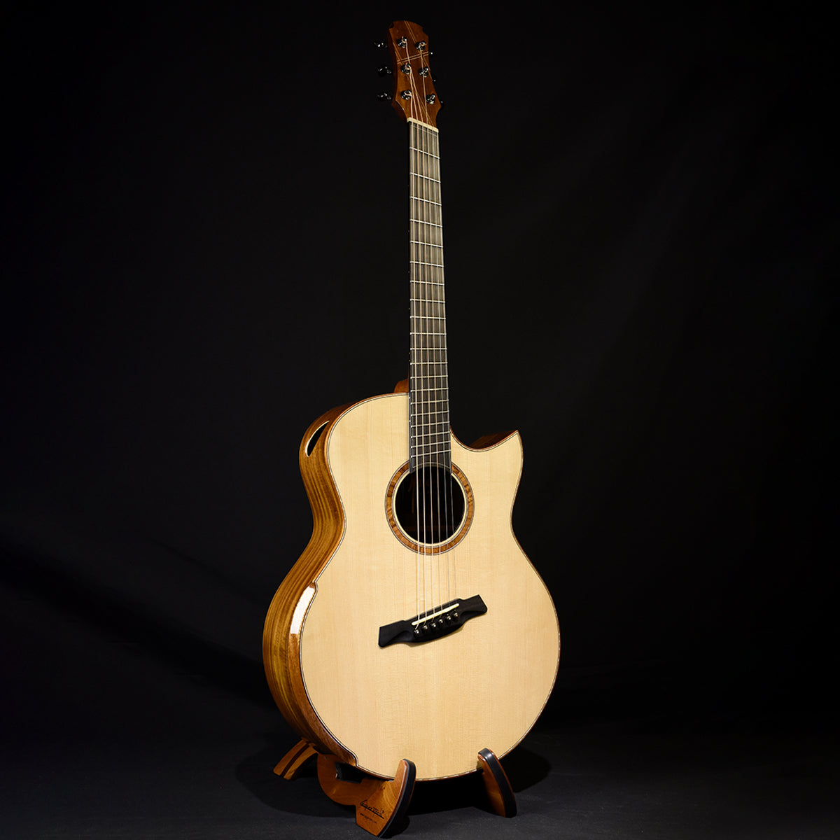 Black Label | SJ Adirondack Pacific Koa Fan Fret