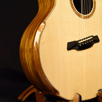 Black Label | SJ Adirondack Pacific Koa Fan Fret