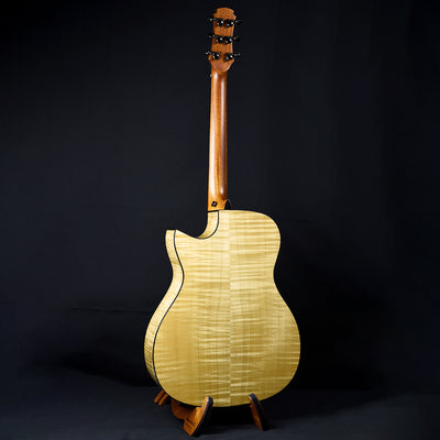 Black Label | Deep OM Torrified Sitka Spruce Flamed Maple