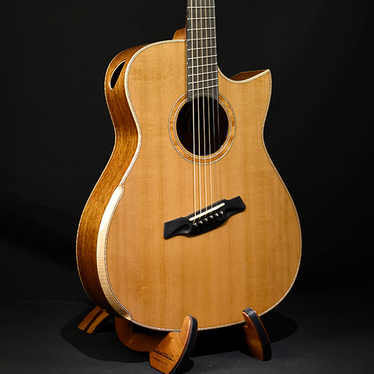 Black Label | Deep OM Torrified Red Cedar African Mahogany